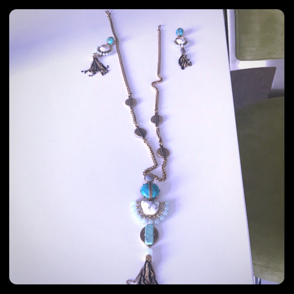 Stella and dot tassel set